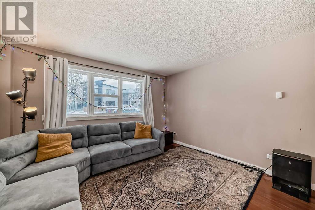 












1, 3511 15 Street SW

,
Calgary,




Alberta
T2T4A4

