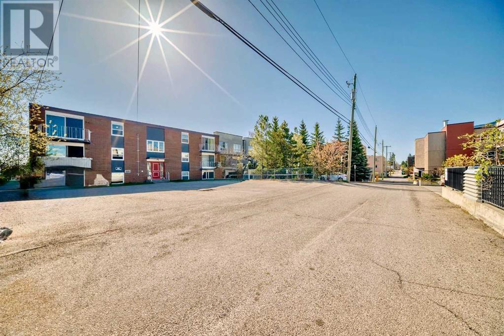 












1, 3511 15 Street SW

,
Calgary,




Alberta
T2T4A4

