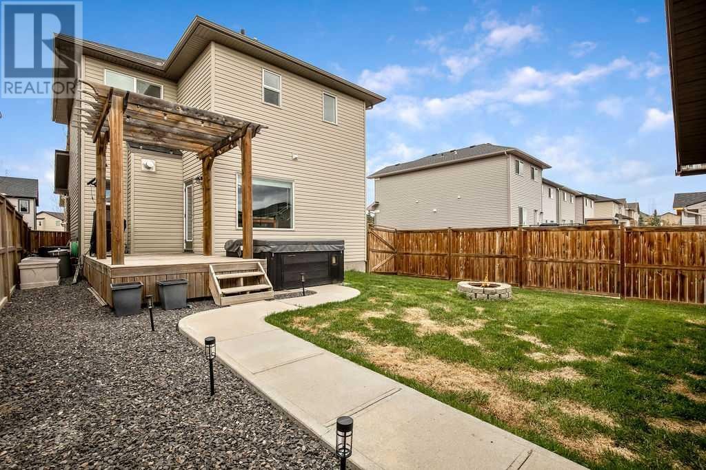 












115 Drake Landing Loop

,
Okotoks,




Alberta
T1S0H4


