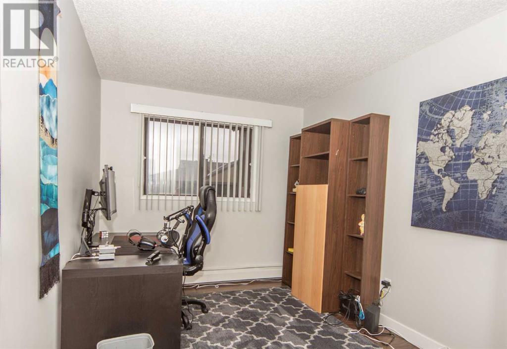 












4302, 13045 6 Street SW

,
Calgary,




Alberta
T2W5H1

