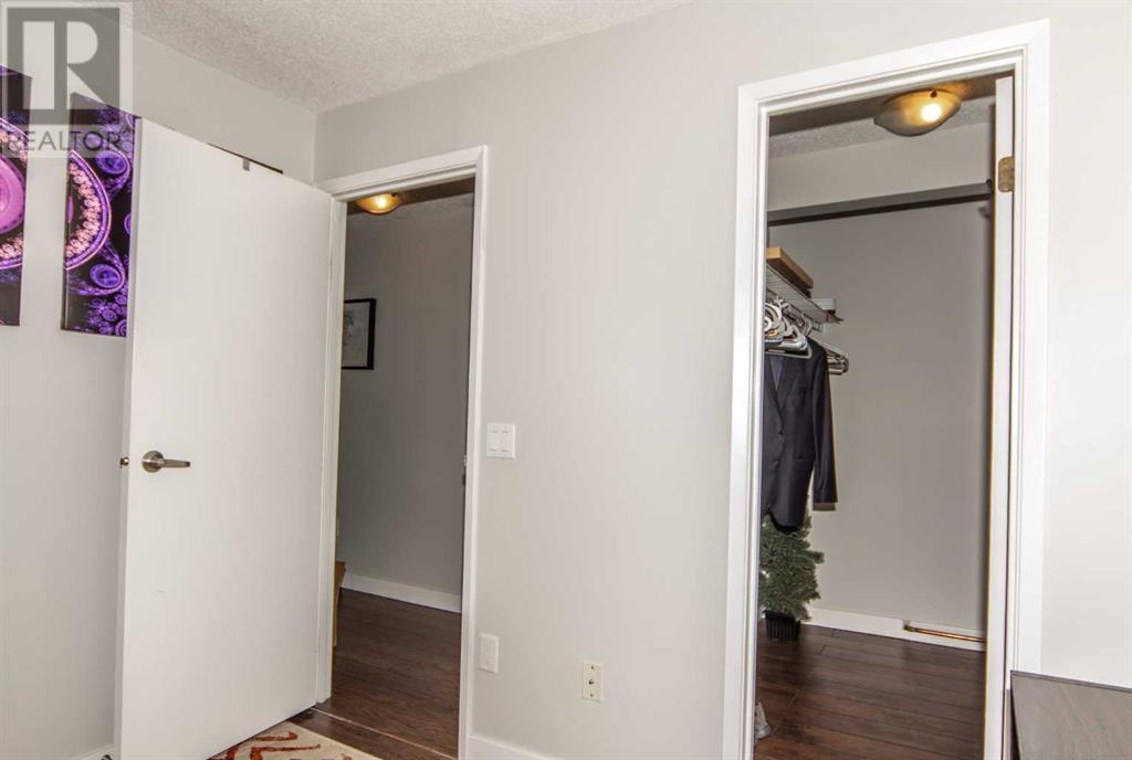 












4302, 13045 6 Street SW

,
Calgary,




Alberta
T2W5H1


