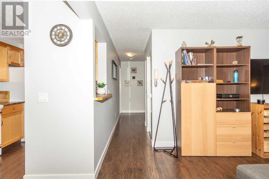 












4302, 13045 6 Street SW

,
Calgary,




Alberta
T2W5H1

