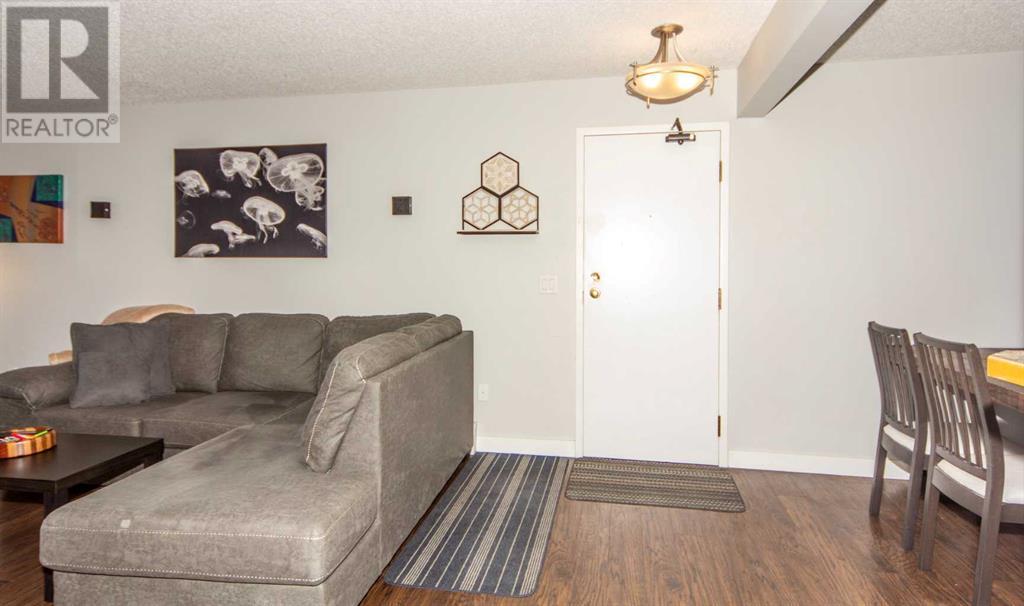 












4302, 13045 6 Street SW

,
Calgary,




Alberta
T2W5H1

