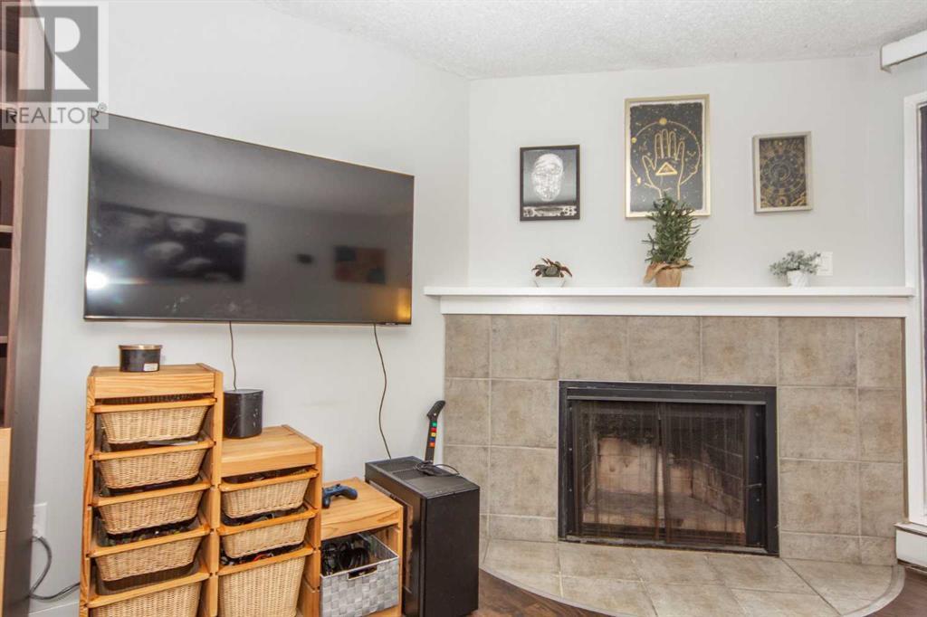 












4302, 13045 6 Street SW

,
Calgary,




Alberta
T2W5H1

