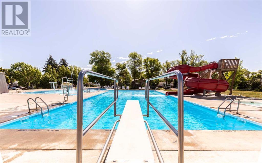 












527 9 Avenue

,
Bassano,







Alberta
T0J0B0

