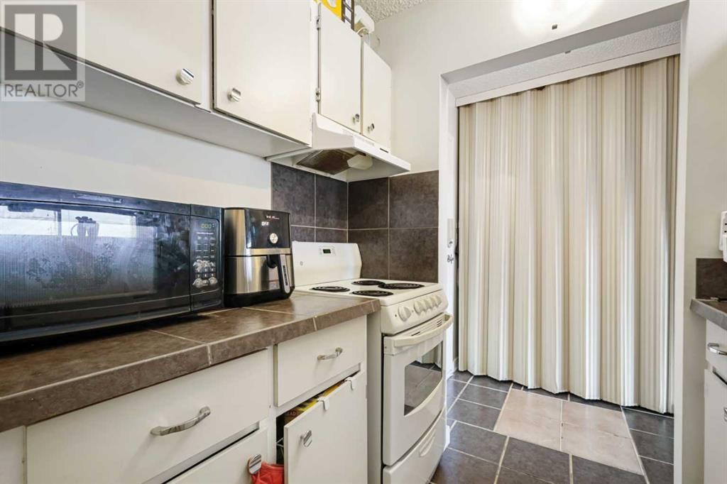 












2501, 221 6 Avenue SE

,
Calgary,




Alberta
T2G0G4

