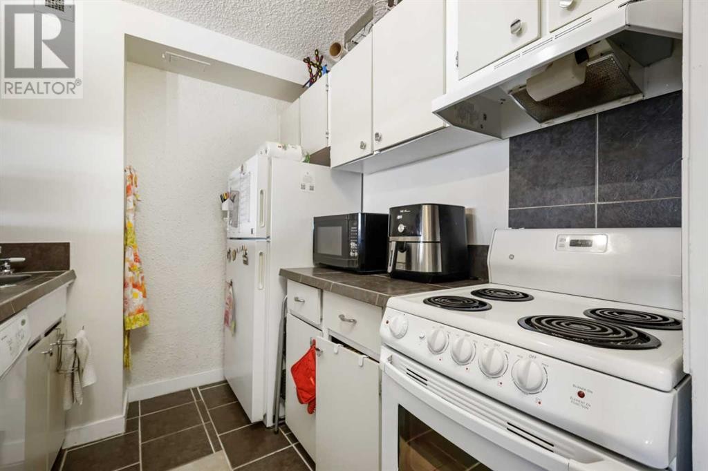 












2501, 221 6 Avenue SE

,
Calgary,




Alberta
T2G0G4

