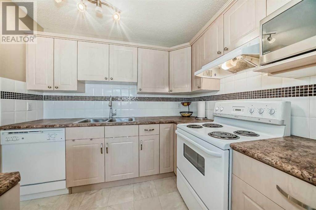 












6911 Ranchero Road NW

,
Calgary,




Alberta
T3J1J6

