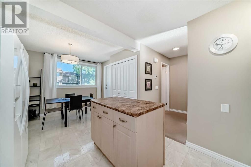 












6911 Ranchero Road NW

,
Calgary,




Alberta
T3J1J6

