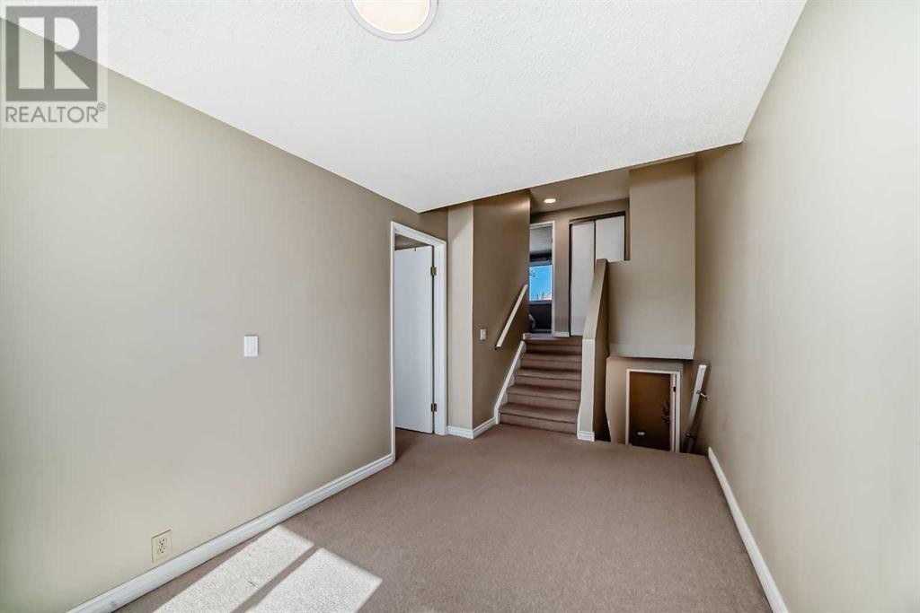 












6911 Ranchero Road NW

,
Calgary,




Alberta
T3J1J6

