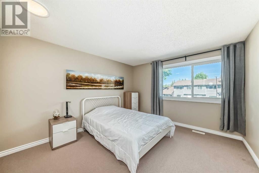 












6911 Ranchero Road NW

,
Calgary,




Alberta
T3J1J6

