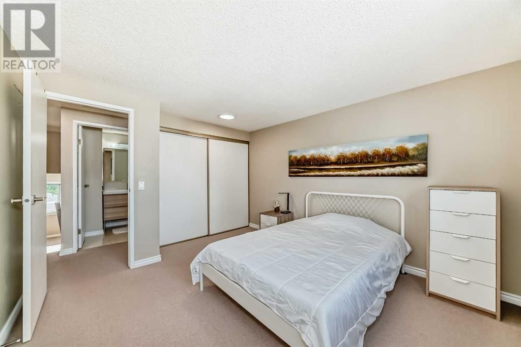 












6911 Ranchero Road NW

,
Calgary,




Alberta
T3J1J6

