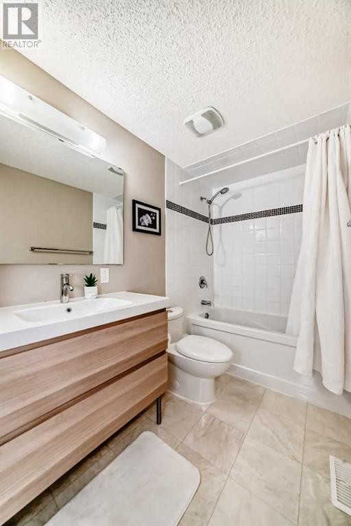 












6911 Ranchero Road NW

,
Calgary,




Alberta
T3J1J6

