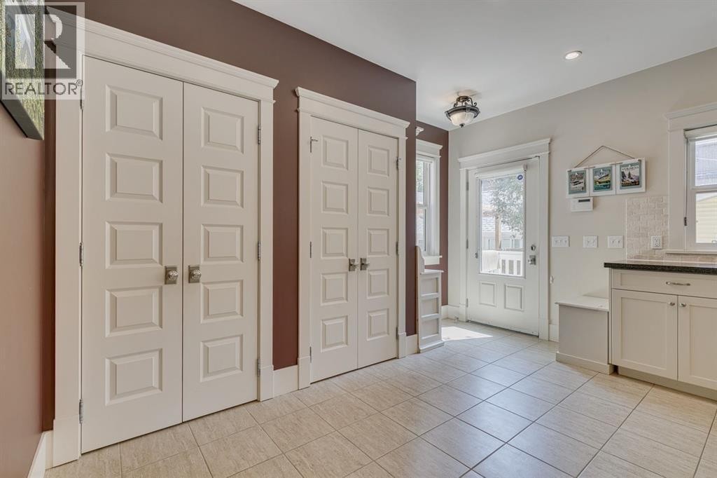 












609 23 Avenue SW

,
Calgary,




Alberta
T2S0J6

