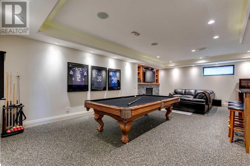 












5448 Bannerman Drive NW

,
Calgary,




Alberta
T2L1W2

