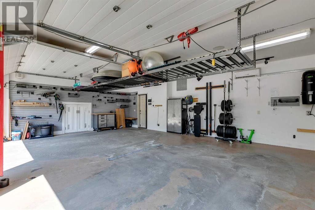 












5448 Bannerman Drive NW

,
Calgary,




Alberta
T2L1W2

