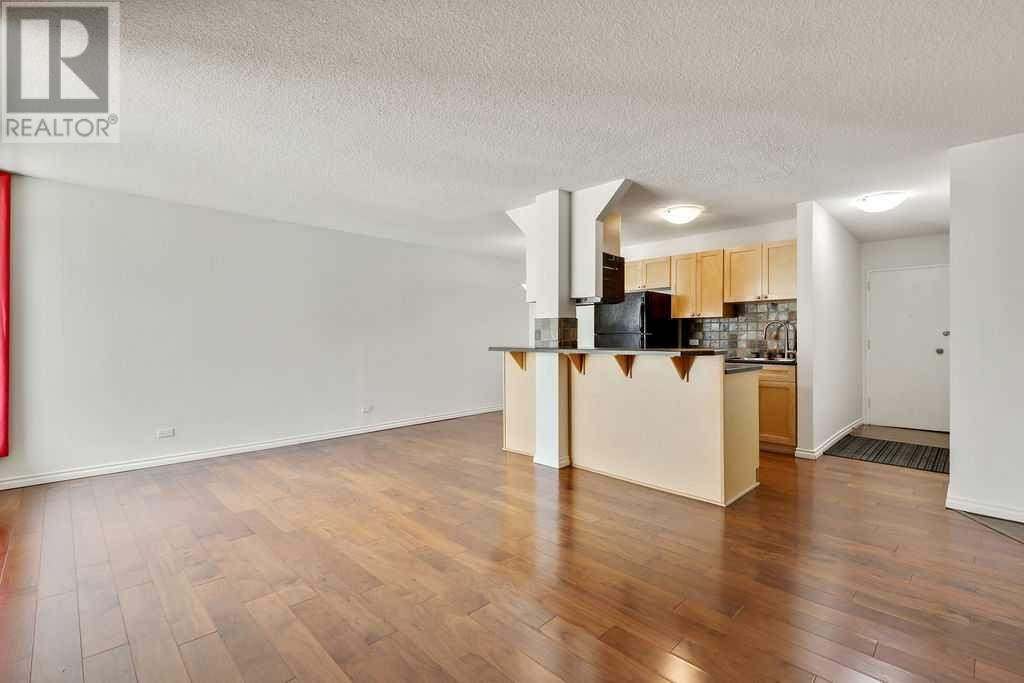 












706, 1312 13 Avenue SW

,
Calgary,




Alberta
T3C0T3

