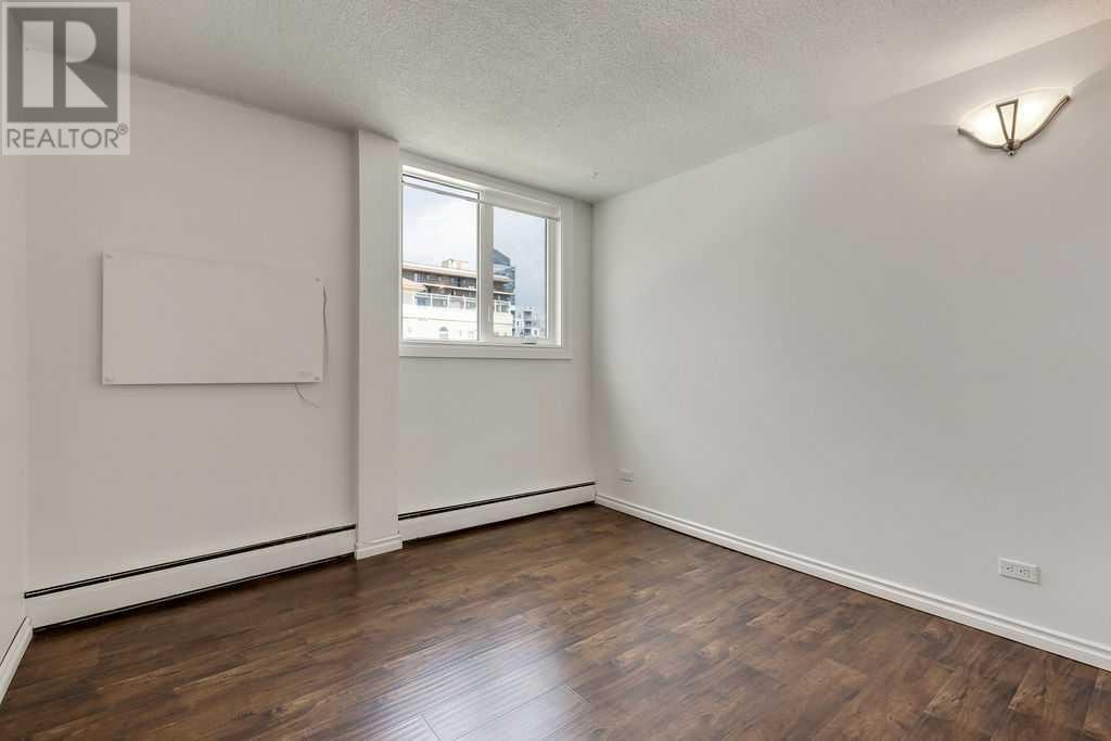 












706, 1312 13 Avenue SW

,
Calgary,




Alberta
T3C0T3

