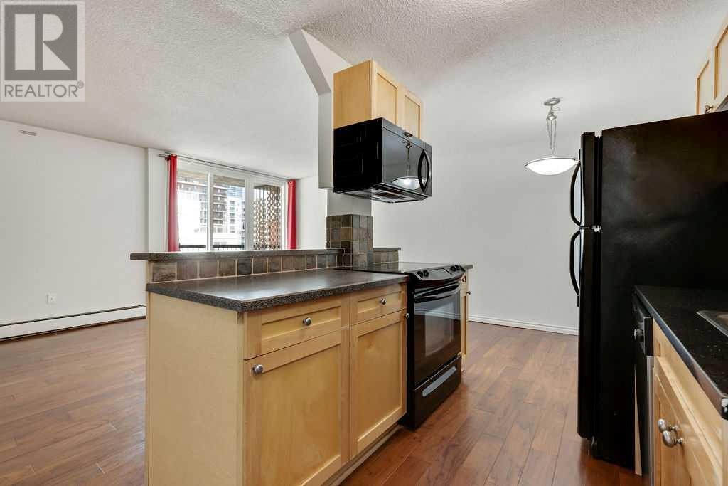 












706, 1312 13 Avenue SW

,
Calgary,




Alberta
T3C0T3

