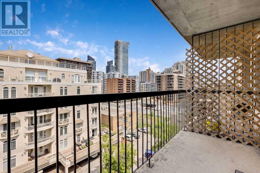 












706, 1312 13 Avenue SW

,
Calgary,




Alberta
T3C0T3

