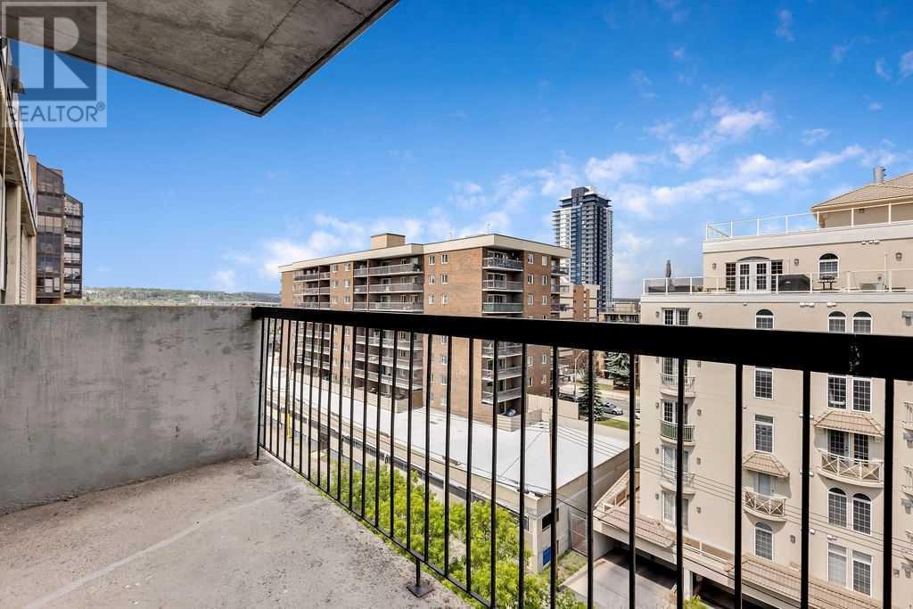 












706, 1312 13 Avenue SW

,
Calgary,




Alberta
T3C0T3

