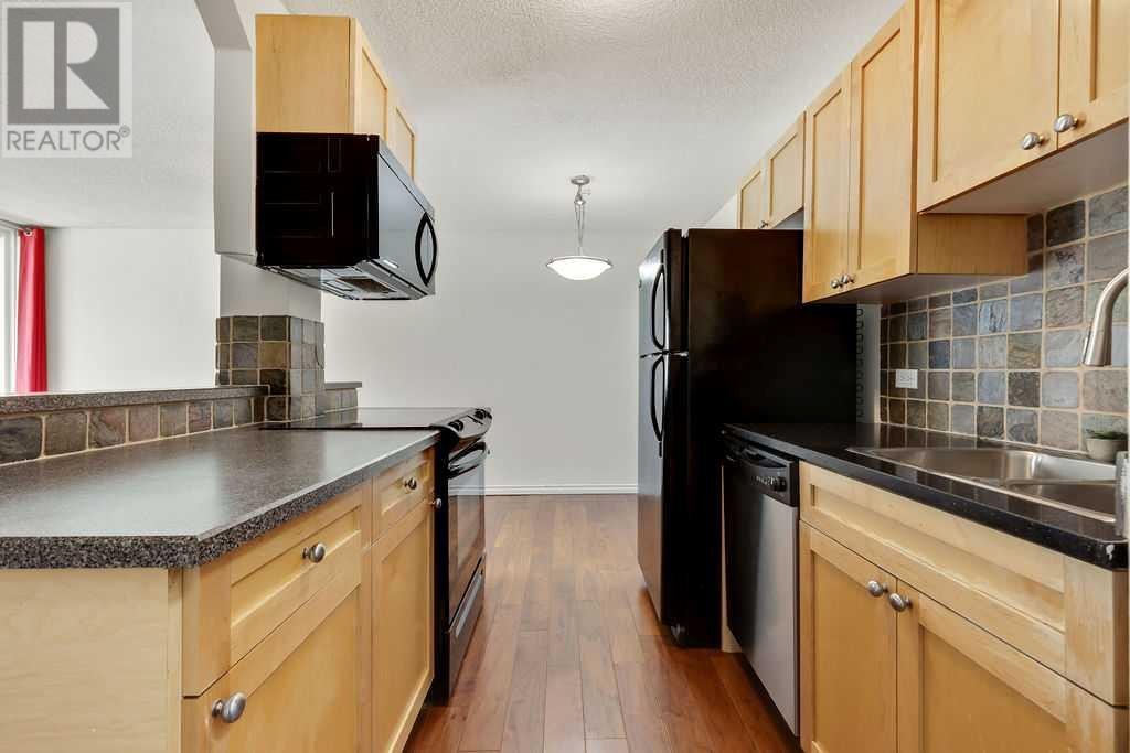 












706, 1312 13 Avenue SW

,
Calgary,




Alberta
T3C0T3

