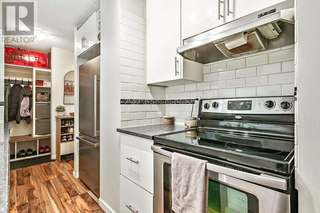 












7, 1607 26 Avenue SW

,
Calgary,




Alberta
T2T1C7

