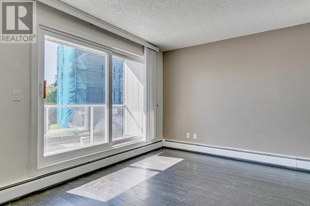 












202, 4455D Greenview Drive NE

,
Calgary,




Alberta
T2E6M1

