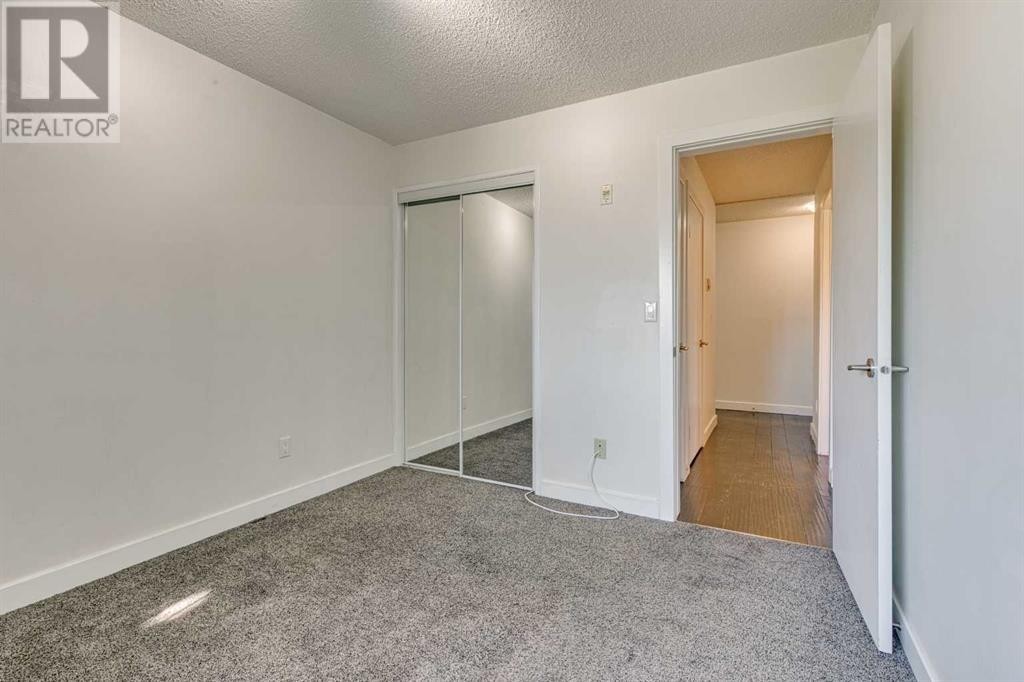 












202, 4455D Greenview Drive NE

,
Calgary,




Alberta
T2E6M1

