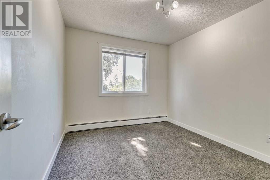 












202, 4455D Greenview Drive NE

,
Calgary,




Alberta
T2E6M1

