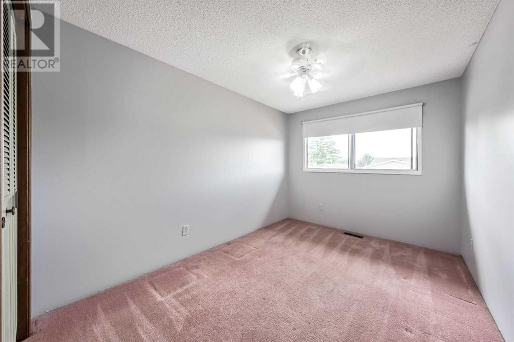 












28 Whiteridge Place NE

,
Calgary,




Alberta
T1Y2Y6

