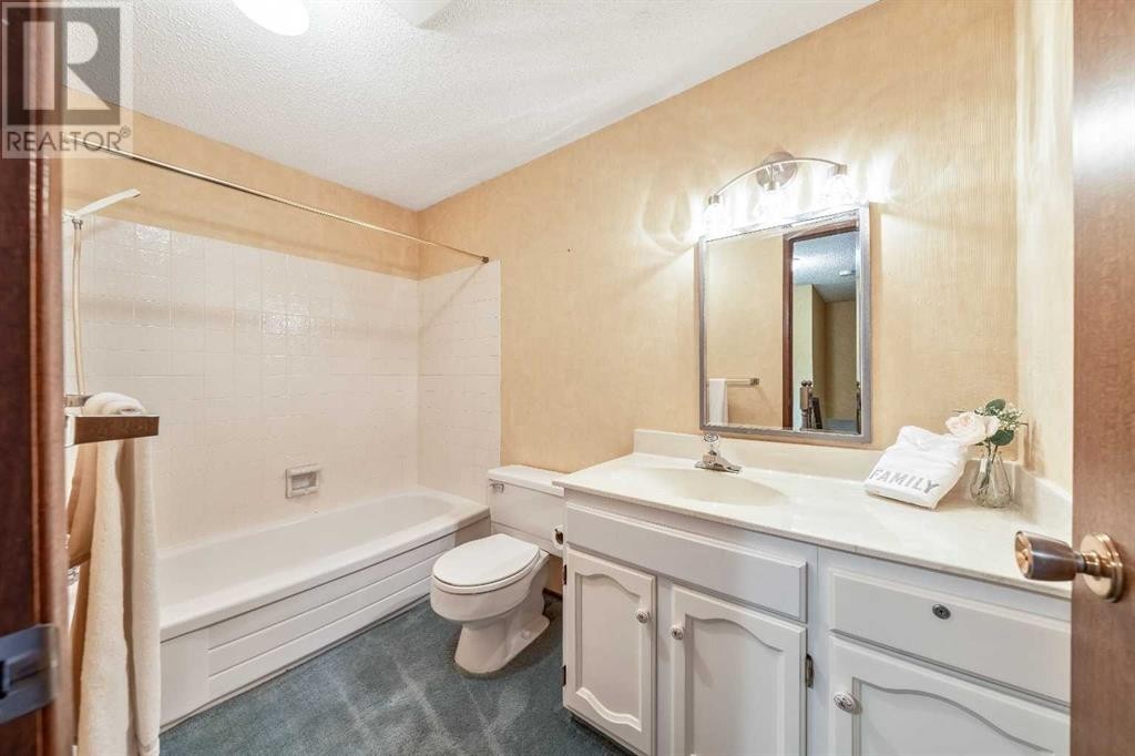 












28 Whiteridge Place NE

,
Calgary,




Alberta
T1Y2Y6


