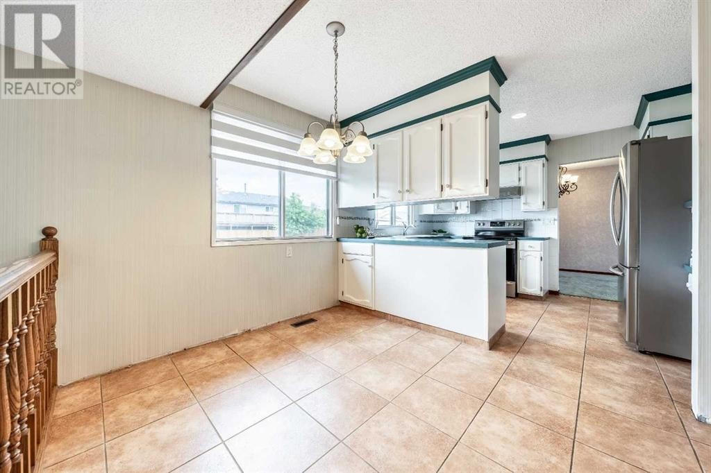 












28 Whiteridge Place NE

,
Calgary,




Alberta
T1Y2Y6

