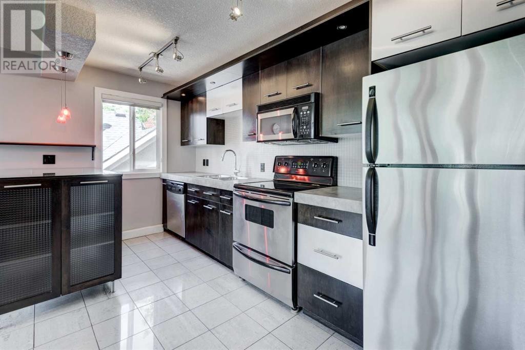 












413, 324 22 Avenue SW

,
Calgary,




Alberta
T2S0H4

