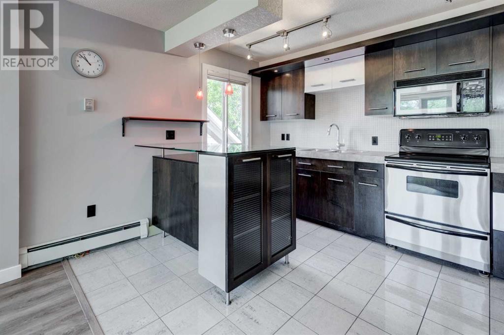 












413, 324 22 Avenue SW

,
Calgary,




Alberta
T2S0H4

