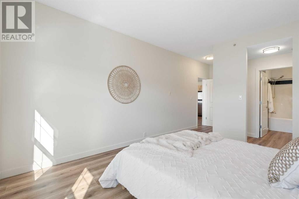 












4401, 5605 Henwood Street SW

,
Calgary,




Alberta
T3E7R2

