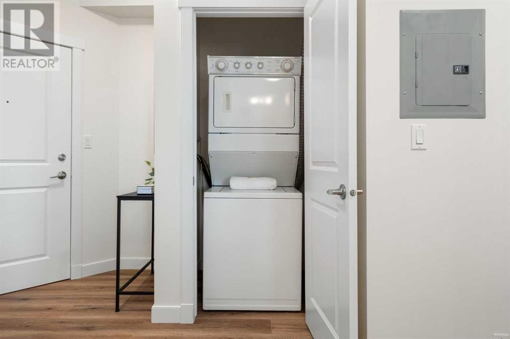 












4401, 5605 Henwood Street SW

,
Calgary,




Alberta
T3E7R2

