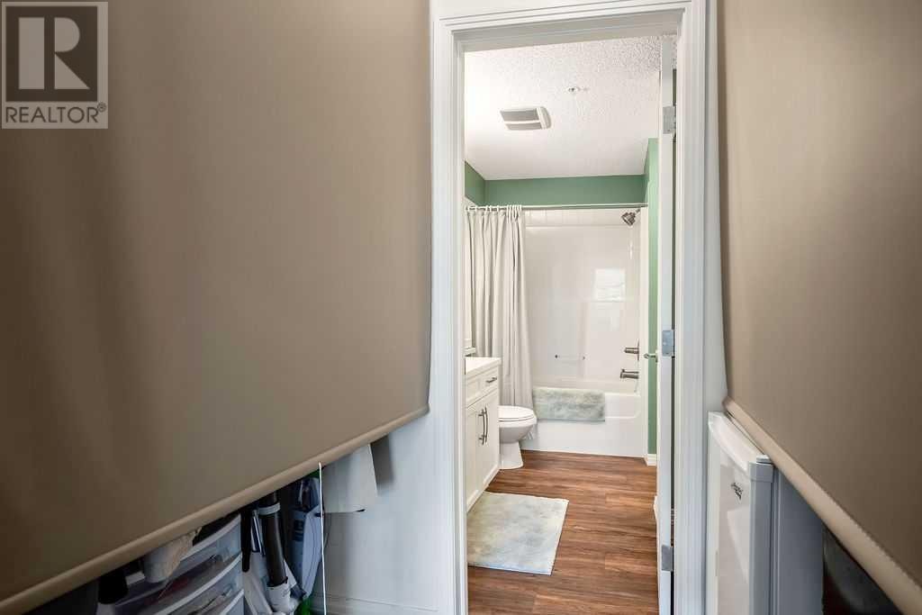












311, 1 Crystal Green Lane

,
Okotoks,




Alberta
T1S0C5

