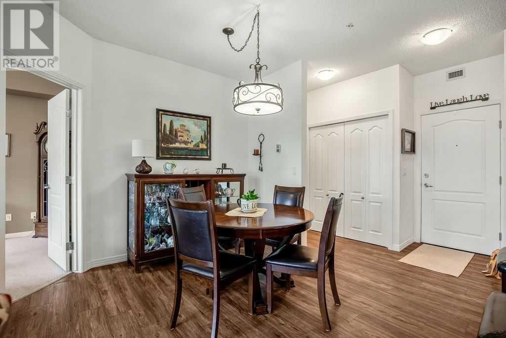 












311, 1 Crystal Green Lane

,
Okotoks,




Alberta
T1S0C5

