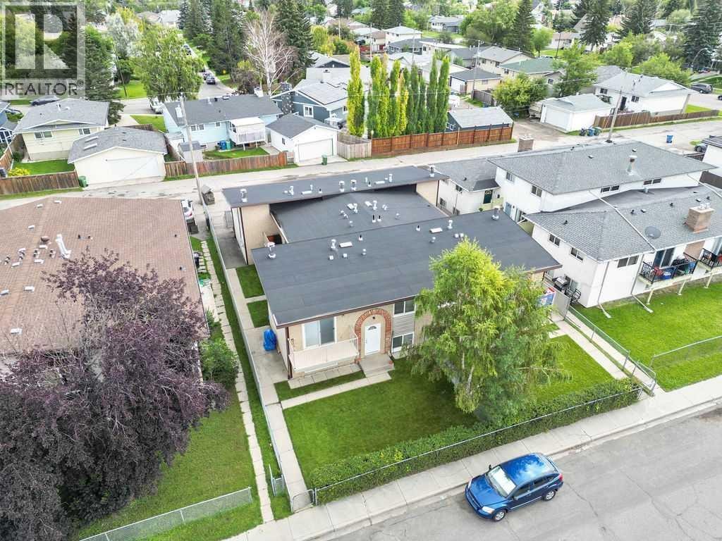 












12 Huntley Close NE

,
Calgary,




Alberta
T2K4Z3

