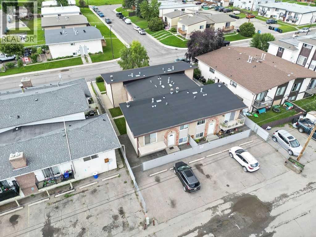 












12 Huntley Close NE

,
Calgary,




Alberta
T2K4Z3

