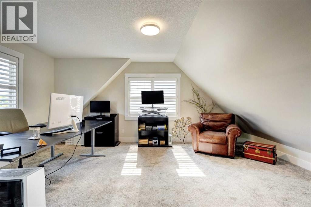 












152 Mike Ralph Way SW

,
Calgary,




Alberta
T3E7P2

