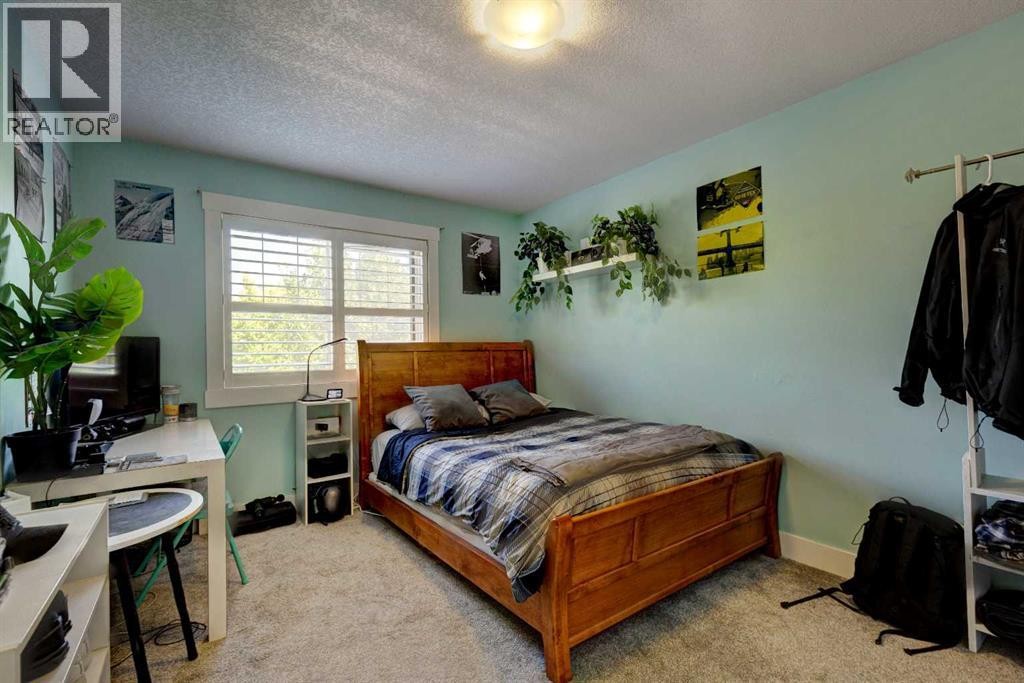 












152 Mike Ralph Way SW

,
Calgary,




Alberta
T3E7P2


