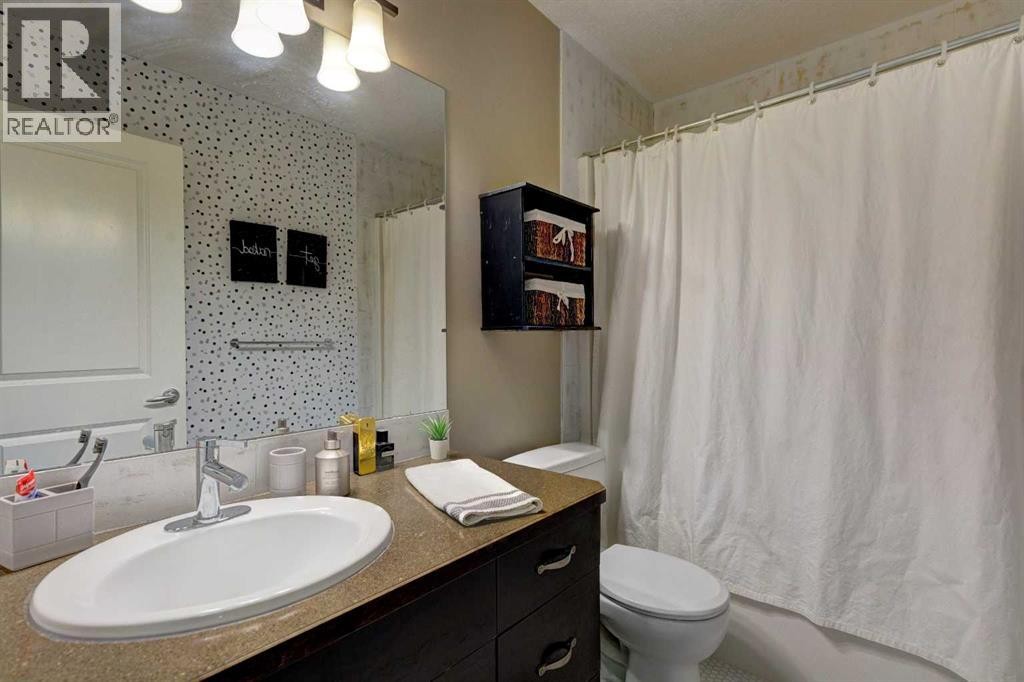 












152 Mike Ralph Way SW

,
Calgary,




Alberta
T3E7P2

