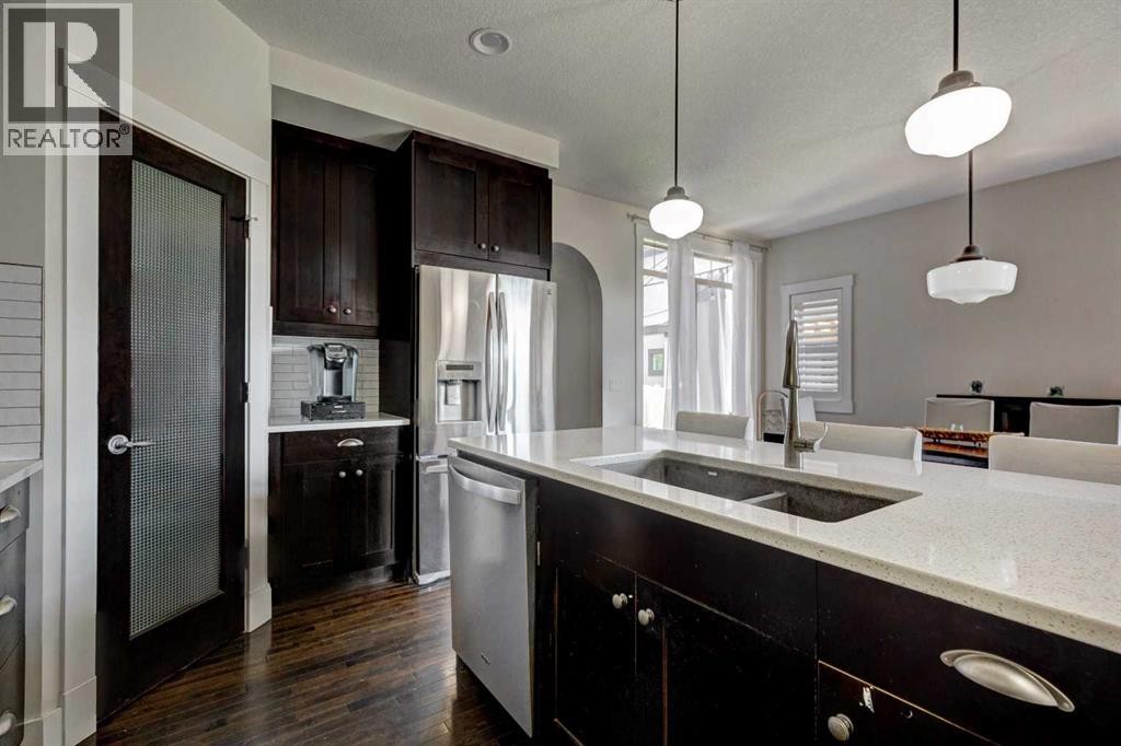 












152 Mike Ralph Way SW

,
Calgary,




Alberta
T3E7P2

