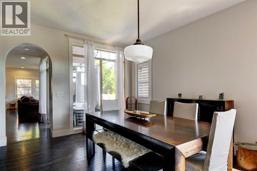 












152 Mike Ralph Way SW

,
Calgary,




Alberta
T3E7P2

