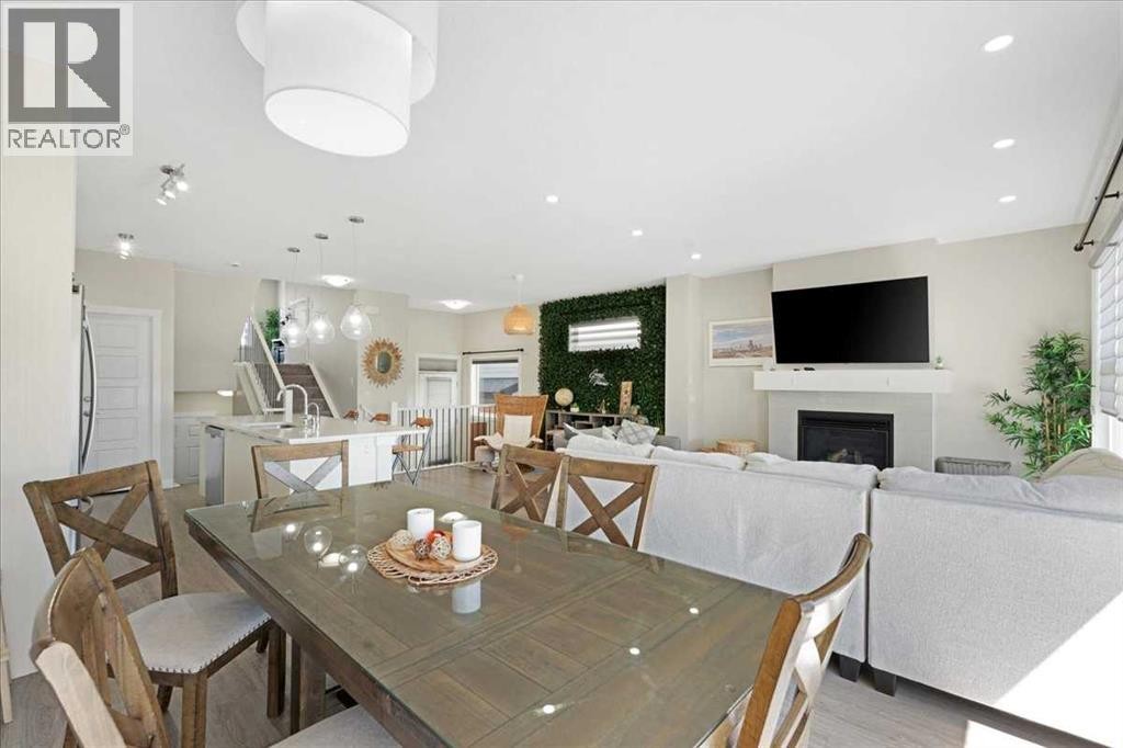 












89 Sage Bluff Rise NW

,
Calgary,




Alberta
T3R1T4

