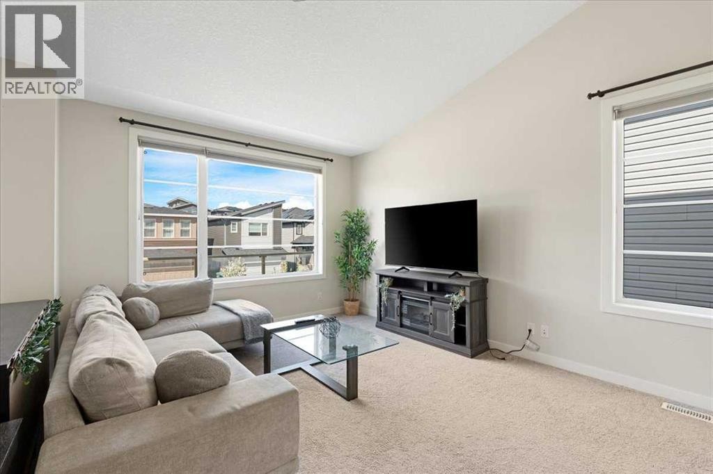 












89 Sage Bluff Rise NW

,
Calgary,




Alberta
T3R1T4

