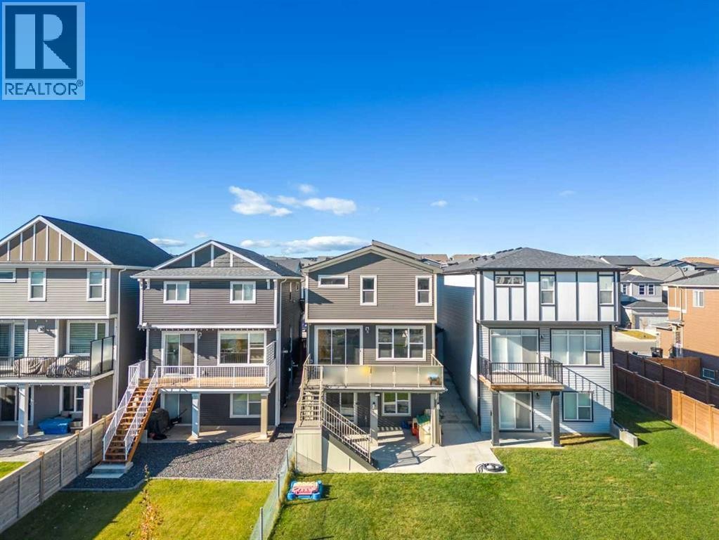 












89 Sage Bluff Rise NW

,
Calgary,




Alberta
T3R1T4

