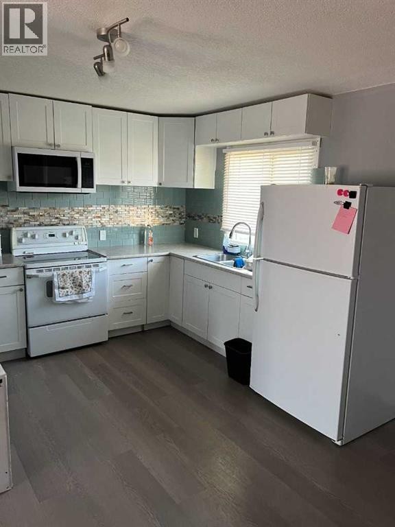 












4710 IMPERIAL Avenue

,
Coronation,




Alberta
T0C1C0

